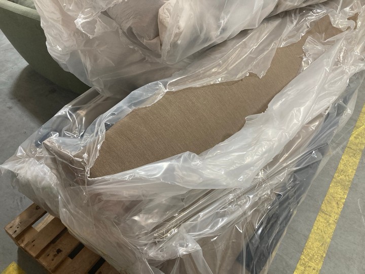 Lot 189  
            Marchington SR10 - Delivery or Collection 

                
LOAF.COM BRIOCHE SOFA BED FRAME IN MEDIUM DUSTED COCOA: LOCATION - A4