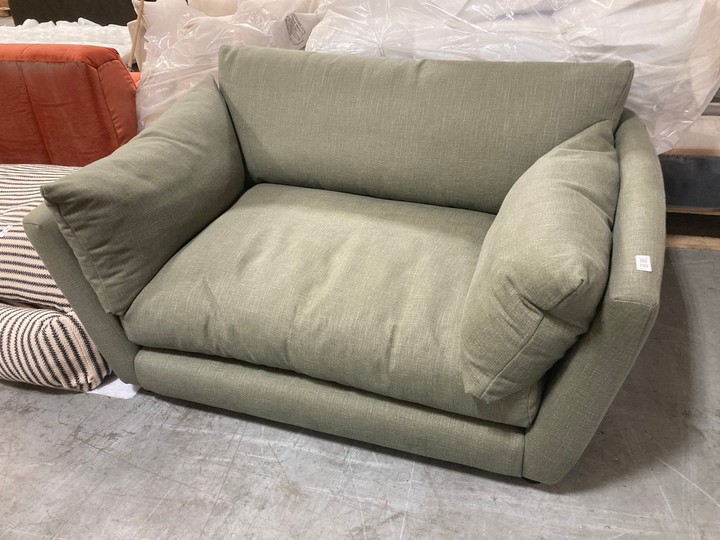 Lot 192  
            Marchington SR10 - Delivery or Collection 

                
LOAF.COM GROOVER LOVE SEAT IN DRIED ROSE ORIGINAL RRP: £1195: LOCATION - A4