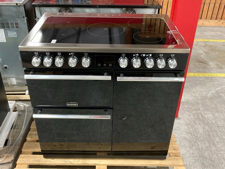Lot 203  
            Marchington SR10 - Delivery or Collection 

                
STOVES RICHMOND DELUXE 90CM RANGE COOKER IN BLACK MODEL: D900EI RTY: LOCATION - C...