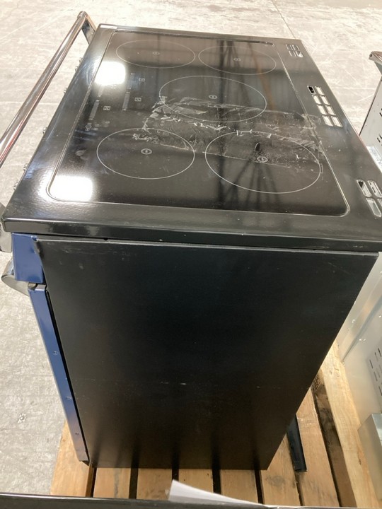 Lot 204  
            Marchington SR10 - Delivery or Collection 

                
STOVES RICHMOND DELUXE 90CM RANGE COOKER IN MIDNIGHT BLUE MODEL: D900EI TCH ORIGI... - Image 4