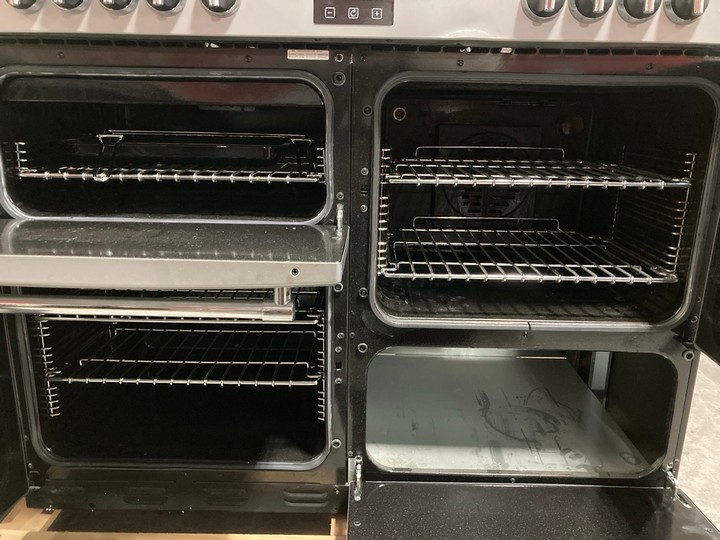 Lot 205  
            Marchington SR10 - Delivery or Collection 

                
BELLING FARMHOUSE 110E 110CM RANGE COOKER IN GREY MODEL: 444444149 ORIGINAL RRP: ... - Image 3