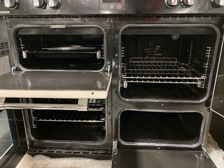 Lot 210  
            Marchington SR10 - Delivery or Collection 

                
STOVES RICHMOND 100CM ELECTRIC RANGE COOKER WITH INDUCTION HOB: MODEL S1000EI - O... - Image 3