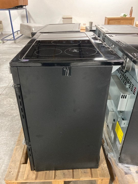 Lot 215  
            Marchington SR10 - Delivery or Collection 

                
BELLING FARMHOUSE 100CM RANGE COOKER WITH INDUCTION HOB: MODEL 100EI - ORIGINAL R...