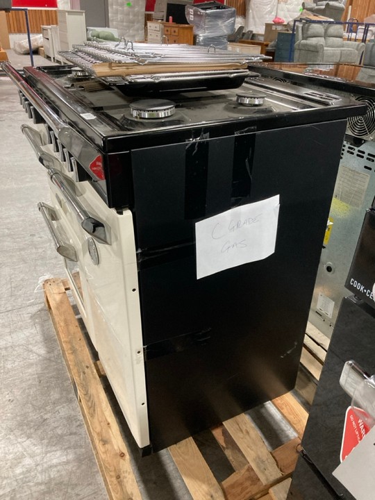 Lot 216  
            Marchington SR10 - Delivery or Collection 

                
STOVES STERLING 90CM DUAL FUEL RANGE COOKER: MODEL S900DF - ORIGINAL RRP £1419: L... - Image 4