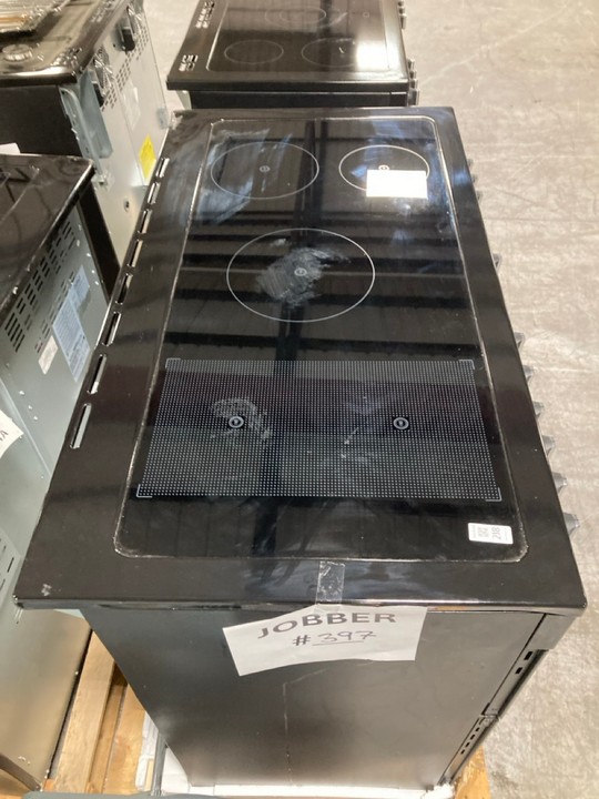Lot 218  
            Marchington SR10 - Delivery or Collection 

                
BELLING KENSINGTON 100CM ELECTRIC RANGE COOKER WITH CERAMIC HOB: MODEL 100E - ORI... - Image 2