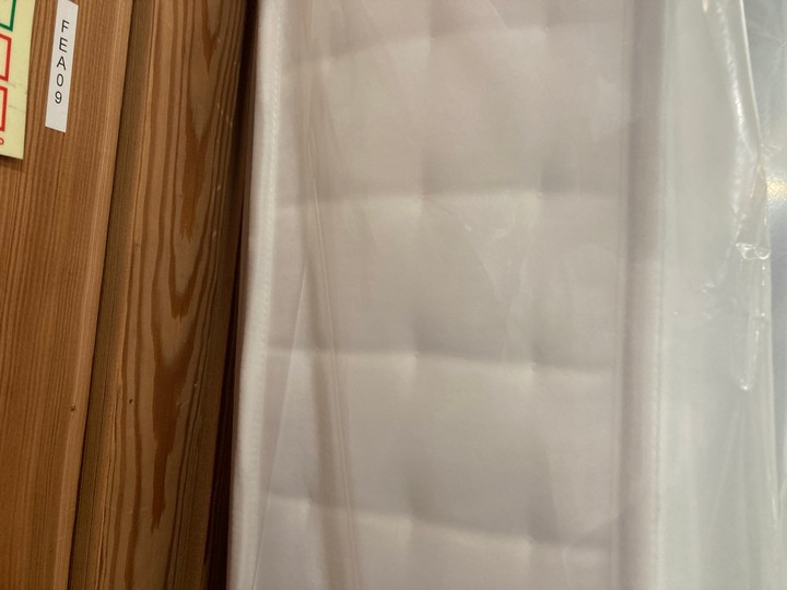 Lot 245  
            Marchington SR10 - Delivery or Collection 

                
JOHN LEWIS & PARTNERS SLEEP RETREAT COMFORT 1000 135 X 190CM MATTRESS ORIGINAL RR...