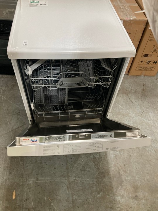 Lot 252  
            Marchington SR10 - Delivery or Collection 

                
BOSCH DISHWASHER: MODEL SMS26AW08G - ORIGINAL RRP £399: LOCATION - A5 - Image 4