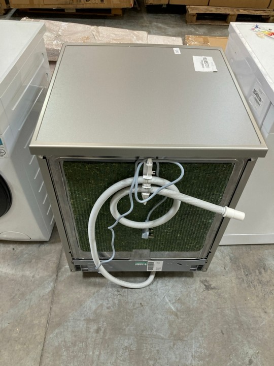 Lot 275  
            Marchington SR10 - Delivery or Collection 

                
BOSCH DISHWASHER: MODEL SMS4EKI06G - ORIGINAL RRP £529: LOCATION - A5