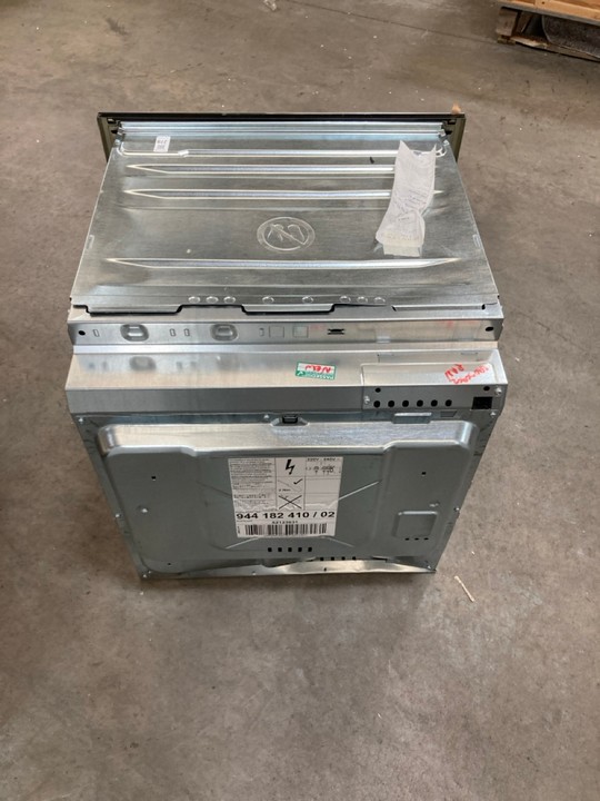 Lot 278  
            Marchington SR10 - Delivery or Collection 

                
JOHN LEWIS & PARTNERS BUILT IN SINGLE ELECTRIC OVEN: MODEL JLBIOS641 - ORIGINAL R...