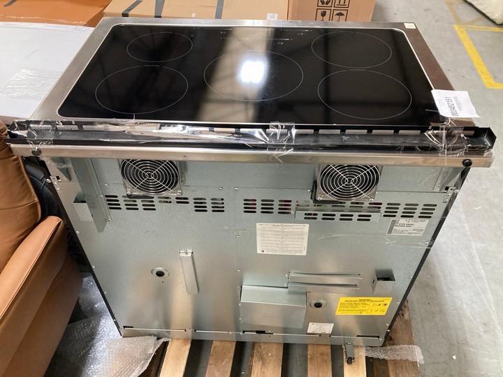 Lot 301  
            Marchington SR10 - Delivery or Collection 

                
STOVES 90CM ELECTRIC RANDE COOKER WITH INDUCTION HOB: MODEL S900EI - ORIGINAL RRP...
