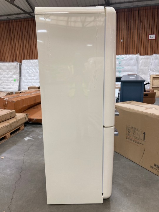 Lot 308  
            Marchington SR10 - Delivery or Collection 

                
SMEG 50'S STYLE RETRO FRIDGE FREEZER: MODEL FAB32RCR5UK - ORIGINAL RRP £1549: LOC... - Image 5