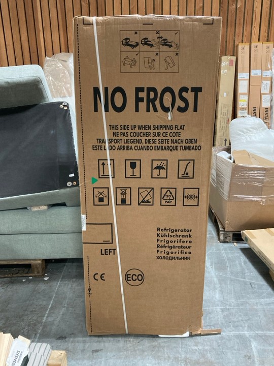 Lot 320  
            Marchington SR10 - Delivery or Collection 

                
AEG FRIDGE FREEZER: MODEL RCB732E7MG - ORIGINAL RRP £1199: LOCATION - A8 - Image 2