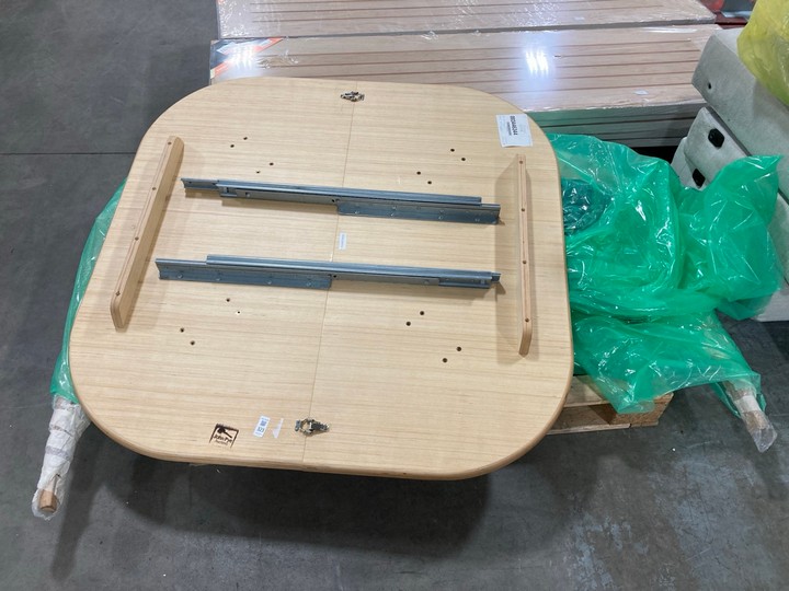 Lot 323  
            Marchington SR10 - Delivery or Collection 

                
PALLET OF ASSORTED FURNITURE COMPONENTS TO INCLUDE SQUARE EXTENDING TABLE TOP IN ...