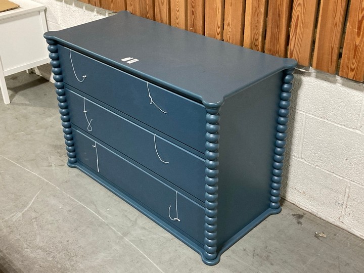 Lot 333  
            Marchington SR10 - Delivery or Collection 

                
JOHN LEWIS & PARTNERS 3 DRAWER CHEST IN BLUE ORIGINAL RRP: £499: LOCATION - A11