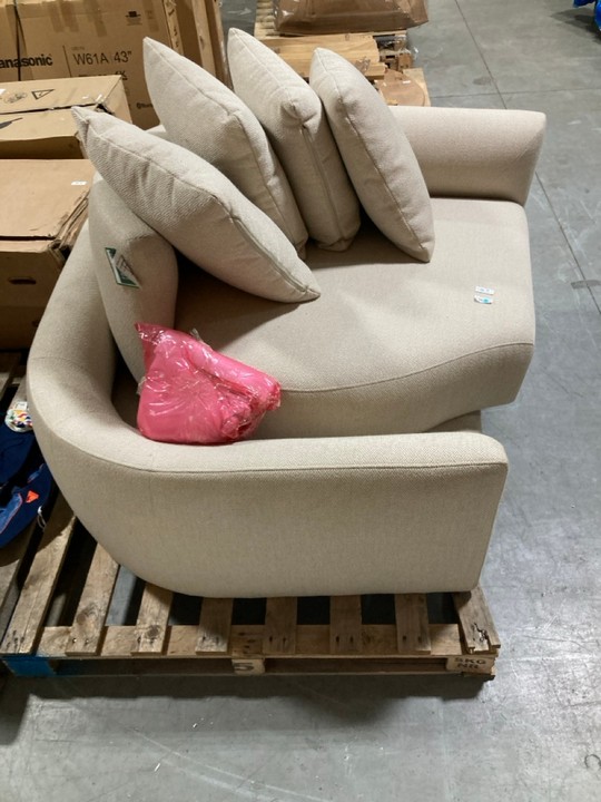 Lot 334  
            Marchington SR10 - Delivery or Collection 

                
2 X PARTIAL CORNER SOFA PARTS WITH CUSHIONS: LOCATION - A12 - Image 2