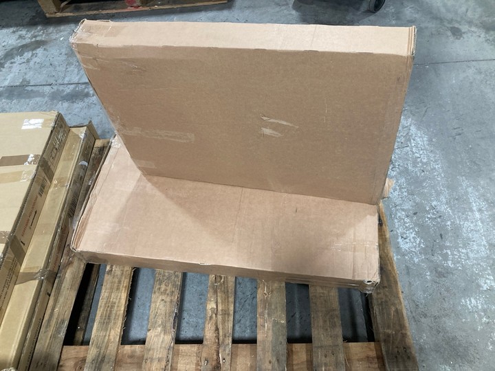 Lot 338  
            Marchington SR10 - Delivery or Collection 

                
JOHN LEWIS & PARTNERS TRADITIONAL SLEIGH DRESSER ORIGINAL RRP: £219: LOCATION - A3