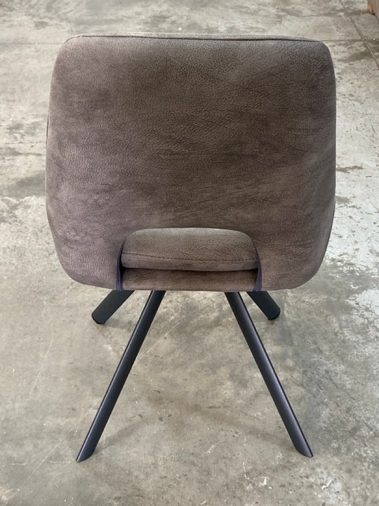 Lot 34  
            Marchington SR10 - Delivery or Collection 

                
OAK FURNITURELAND NICO SWIVEL DINING CHAIR IN DARK GREY SUEDE LOOK FABRIC - ORIGI...