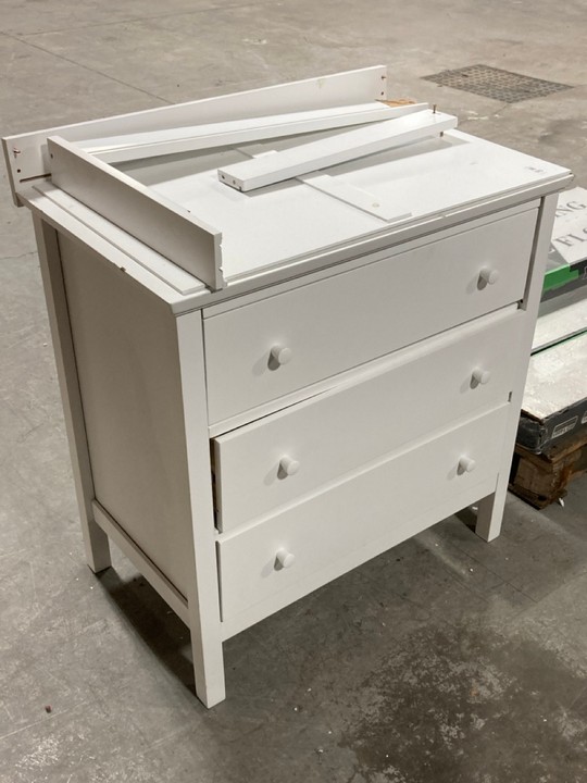 Lot 370  
            Marchington SR10 - Delivery or Collection 

                
JOHN LEWIS & PARTNERS WILTON TABLE CHANGING DRESSER IN WHITE ORIGINAL RRP: £295: ...