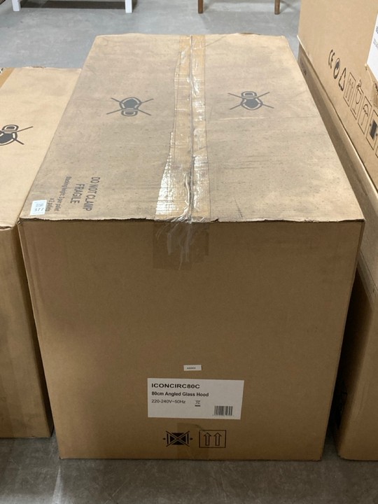 Lot 377  
            Marchington SR10 - Delivery or Collection 

                
APELSON 80CM ANGLED GLASS HOOD IN COPPER & WHITE MODEL: ICON80CW ORIGINAL RRP: £2...