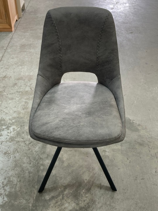 Lot 37  
            Marchington SR10 - Delivery or Collection 

                
OAK FURNITURELAND NICO SWIVEL DINING CHAIR IN DARK GREY SUEDE LOOK FABRIC - ORIGI...