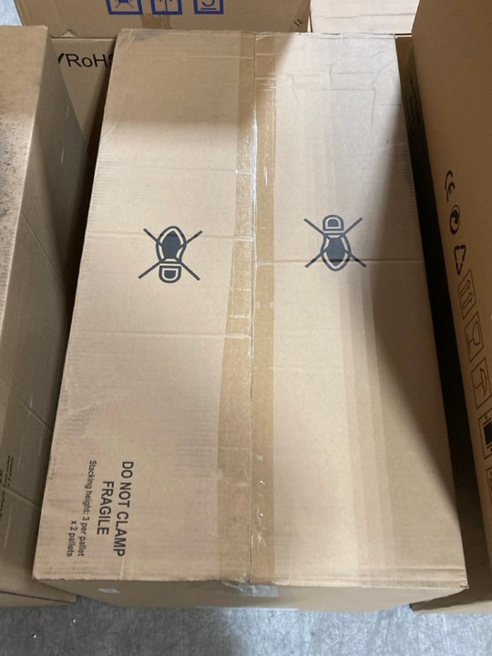 Lot 381  
            Marchington SR10 - Delivery or Collection 

                
APELSON 80CM ANGLED GLASS HOOD IN COPPER & WHITE MODEL: ICON80CW ORIGINAL RRP: £2... - Image 4