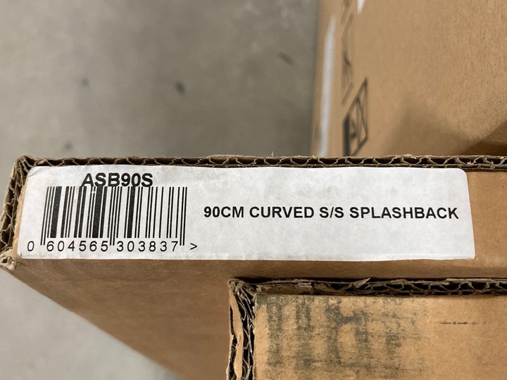 Lot 411  
            Marchington SR10 - Delivery or Collection 

                
3 X CURVED STYLE SPLASHBACKS IN BLACK : SIZE 90CM: LOCATION - A2 - Image 4