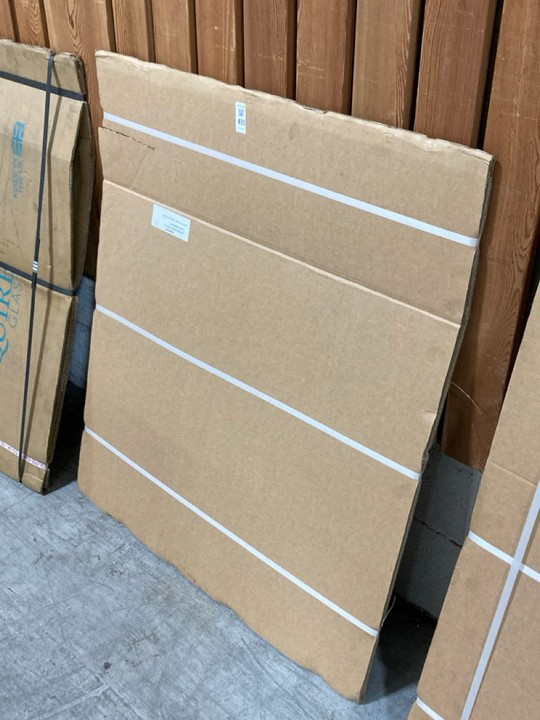 Lot 433  
            Marchington SR10 - Delivery or Collection 

                
70CM GLASS SPLASHBACK IN PEWTER: LOCATION - A3 - Image 4