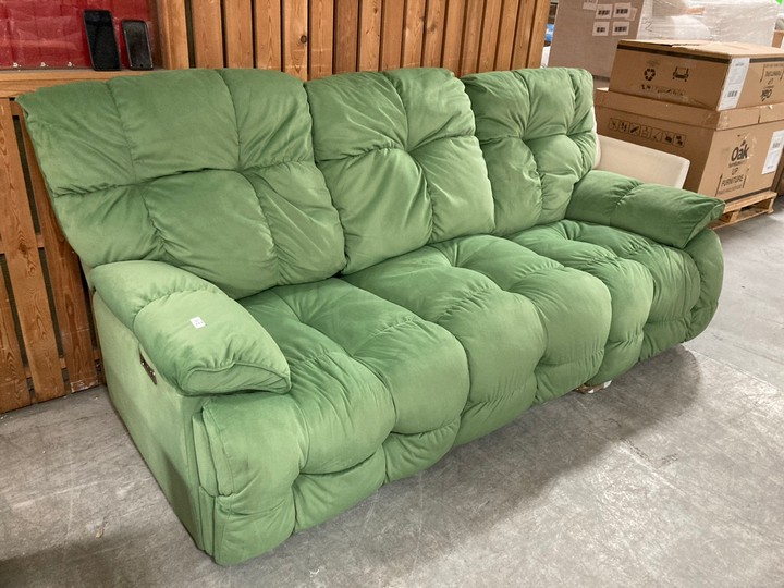 Lot 444  
            Marchington SR10 - Delivery or Collection 

                
DREAMS INTERIORS 3 SEATER SOFA IN GREEN: LOCATION - C8
