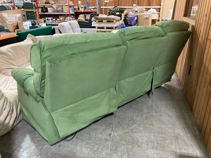 Lot 444  
            Marchington SR10 - Delivery or Collection 

                
DREAMS INTERIORS 3 SEATER SOFA IN GREEN: LOCATION - C8 - Image 4