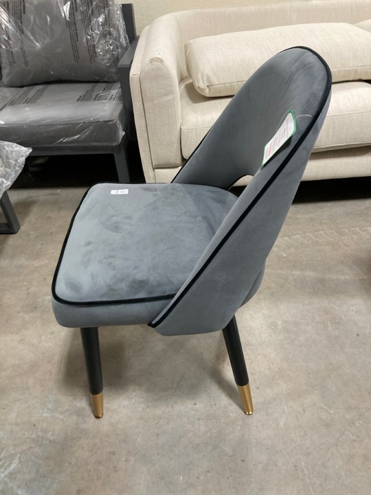 Lot 450  
            Marchington SR10 - Delivery or Collection 

                
DREAMS INTERIORS VELVET GREY DINING CHAIR: LOCATION - C8 - Image 2