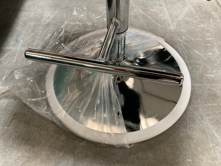 Lot 452  
            Marchington SR10 - Delivery or Collection 

                
DREAMS INTERIORS VELVET GREY/CHROME STOOL: LOCATION - C8 - Image 4