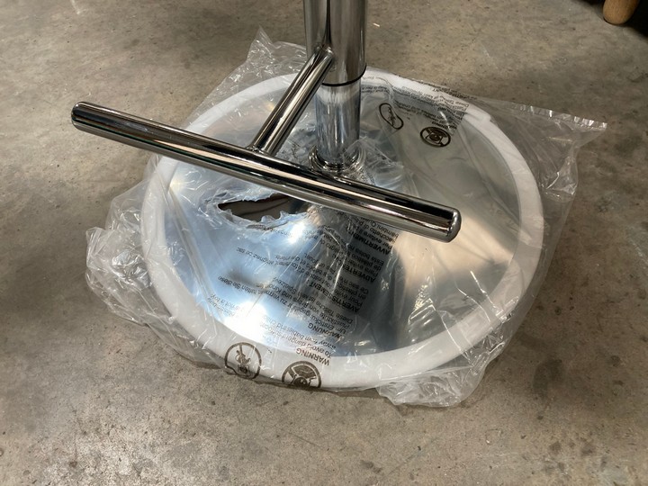 Lot 453  
            Marchington SR10 - Delivery or Collection 

                
DREAMS INTERIORS VELVET GREY/CHROME STOOL: LOCATION - C8 - Image 4