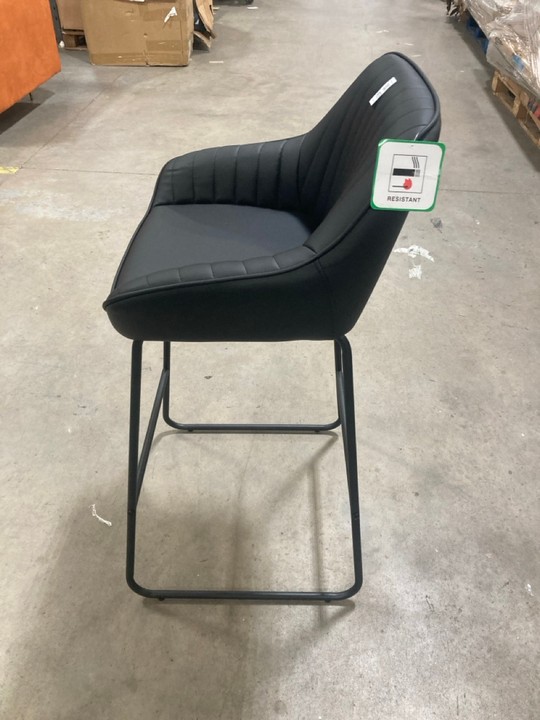 Lot 459  
            Marchington SR10 - Delivery or Collection 

                
DREAMS INTERIORS BLACK LEATHER BAR STOOL: LOCATION - C8 - Image 3