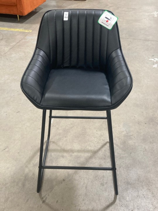 Lot 460  
            Marchington SR10 - Delivery or Collection 

                
DREAMS INTERIORS BLACK LEATHER BAR STOOL: LOCATION - C8