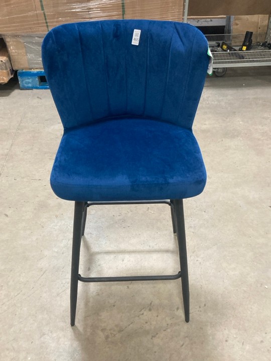 Lot 465  
            Marchington SR10 - Delivery or Collection 

                
DREAMS INTERIORS VELVET BLUE BAR STOOL: LOCATION - C8