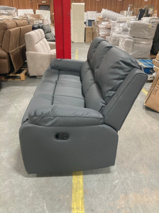 Lot 468  
            Marchington SR10 - Delivery or Collection 

                
DREAMS INTERIORS 3 SEATER GREY LEATHER RECLINER SOFA: LOCATION - C8 - Image 2