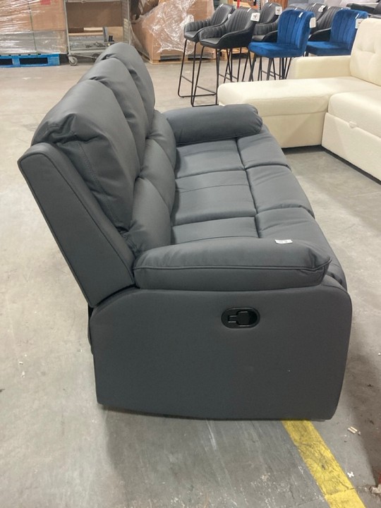 Lot 468  
            Marchington SR10 - Delivery or Collection 

                
DREAMS INTERIORS 3 SEATER GREY LEATHER RECLINER SOFA: LOCATION - C8 - Image 3