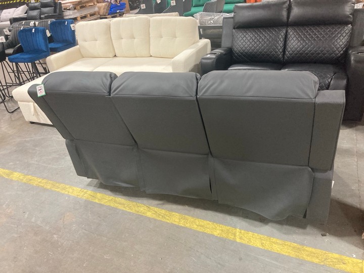 Lot 468  
            Marchington SR10 - Delivery or Collection 

                
DREAMS INTERIORS 3 SEATER GREY LEATHER RECLINER SOFA: LOCATION - C8 - Image 4