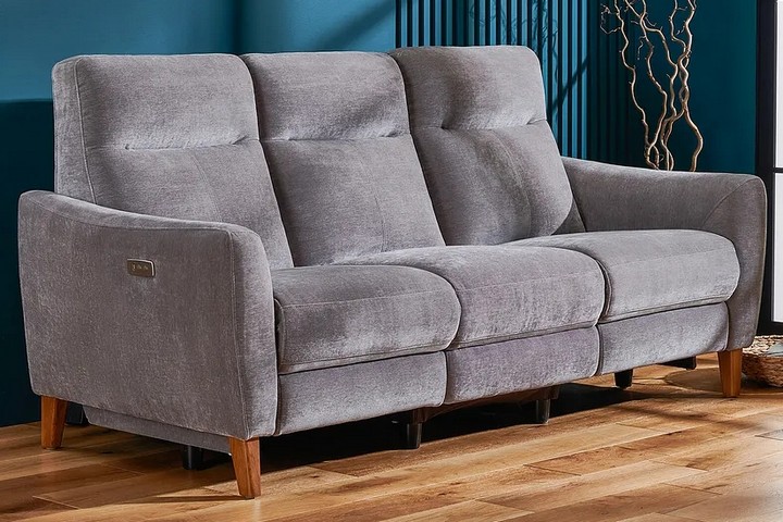 Lot 46  
            Marchington SR10 - Delivery or Collection 

                
OAK FURNITURELAND DYLAN 3 SEATER POWER RECLINER SOFA IN AMIGO GREY FABRIC - ORIGI...