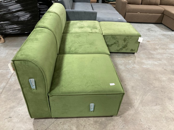 Lot 473  
            Marchington SR10 - Delivery or Collection 

                
DREAMS INTERIORS 3 X INCOMPLETE SOFA PARTS IN GREEN TO INCLUDE FOOTSTOOL IN GREEN... - Image 2
