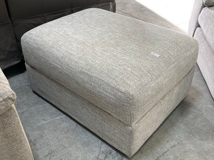 Lot 4  
            Marchington SR10 - Delivery or Collection 

                
OAK FURNITURELAND MORGAN STORAGE FOOTSTOOL IN SANTOS SILVER - ORIGINAL RRP £499.9...
