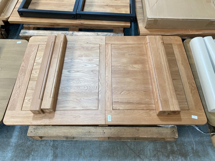 Lot 54  
            Marchington SR10 - Delivery or Collection 

                
OAK FURNITURELAND CANTERBURY NATURAL SOLID OAK 5FT X 3FT EXTENDING DINING TABLE -...
