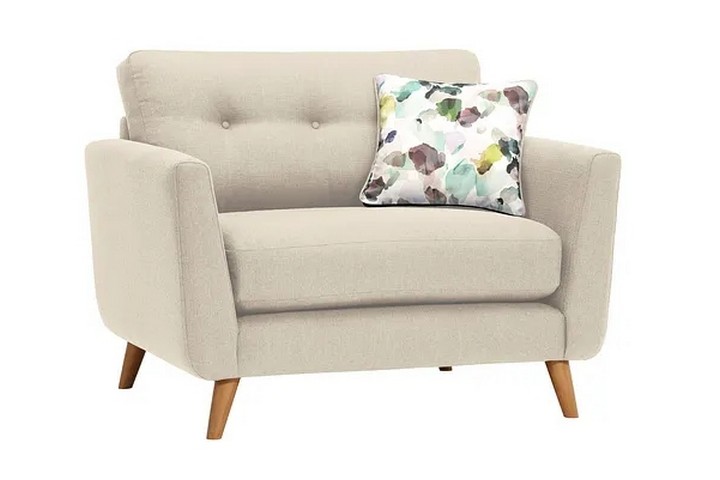 Lot 84  
            Marchington SR10 - Delivery or Collection 

                
OAK FURNITURELAND EVIE LOVESEAT IN IVORY FABRIC - ORIGINAL RRP £839: LOCATION - B6