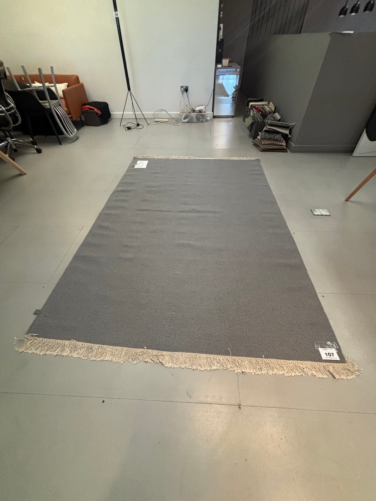 Lot 107  
            Offsite, Nottingham - Collection Only 

                
Large Grey Rug