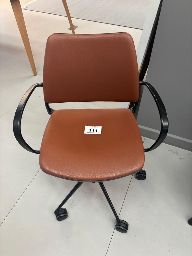 Lot 111  
            Offsite, Nottingham - Collection Only 

                
Stua Gas Swivel Chair in Brown Leather