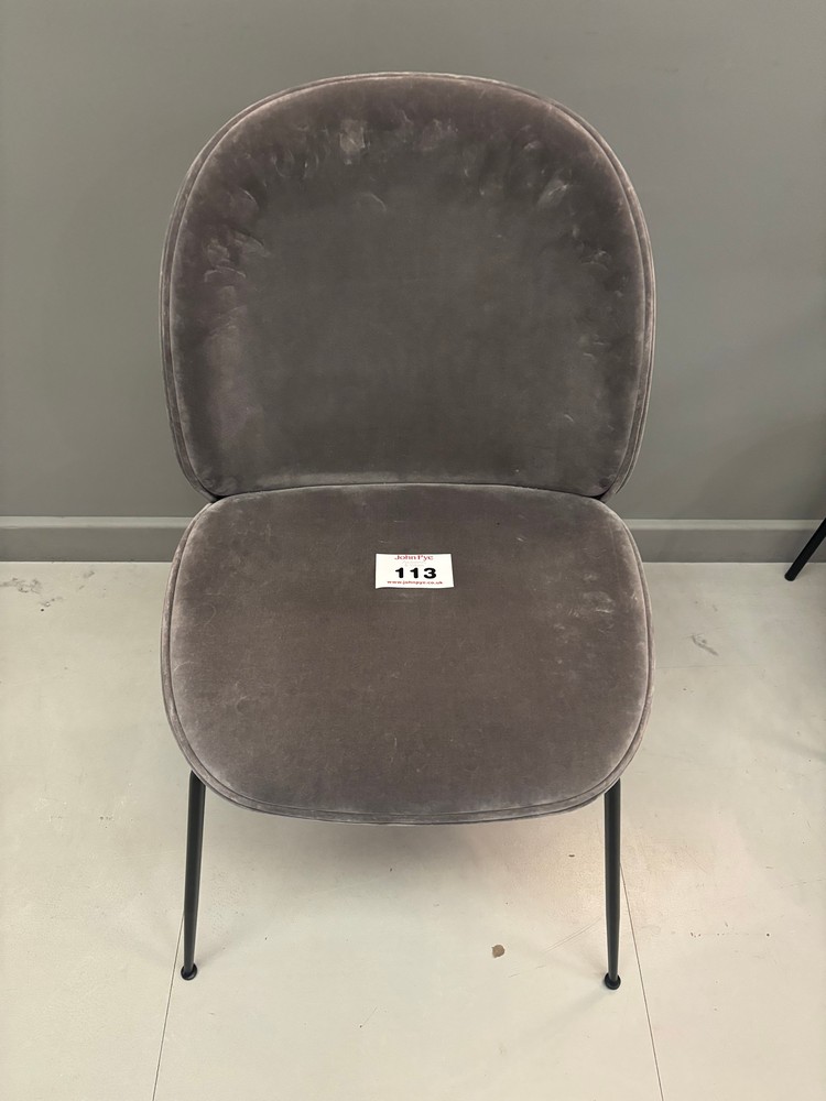 Lot 113  
            Offsite, Nottingham - Collection Only 

                
Gubi Beetle Dining Chair in Grey