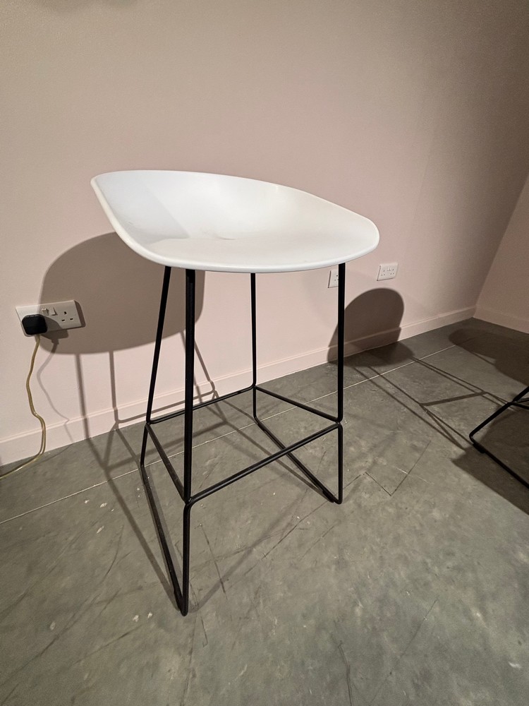 Lot 11  
            Offsite, Nottingham - Collection Only 

                
3 x HAY AAS Bar Stools Seat Height 75cm, White Seat with Black Steel Frame. Origi...
