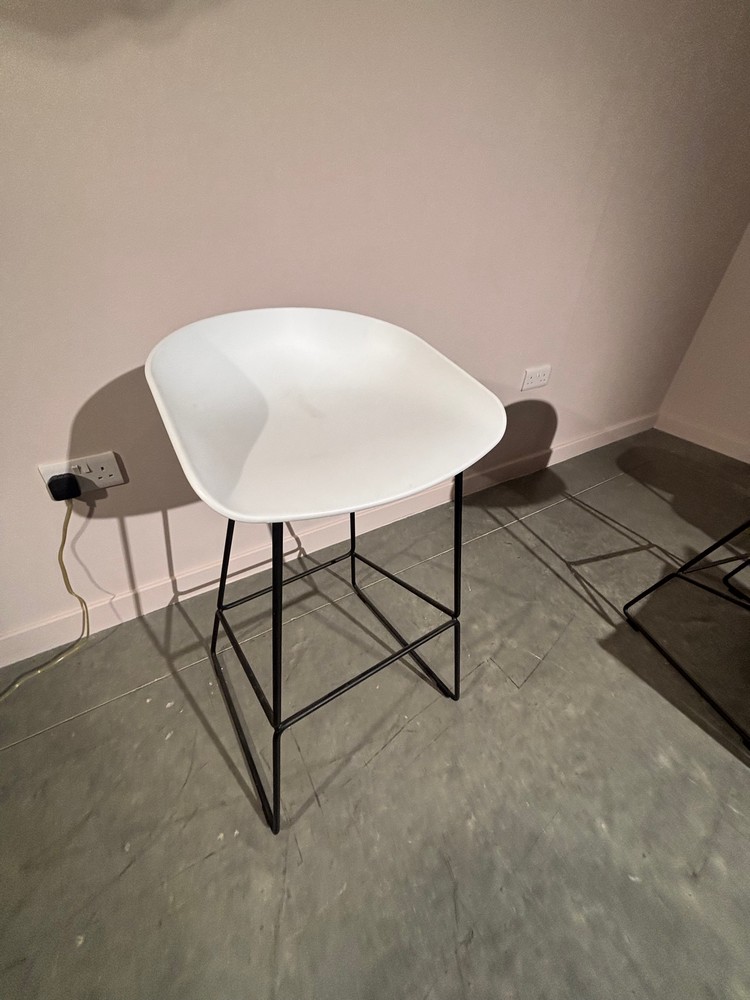 Lot 11  
            Offsite, Nottingham - Collection Only 

                
3 x HAY AAS Bar Stools Seat Height 75cm, White Seat with Black Steel Frame. Origi...