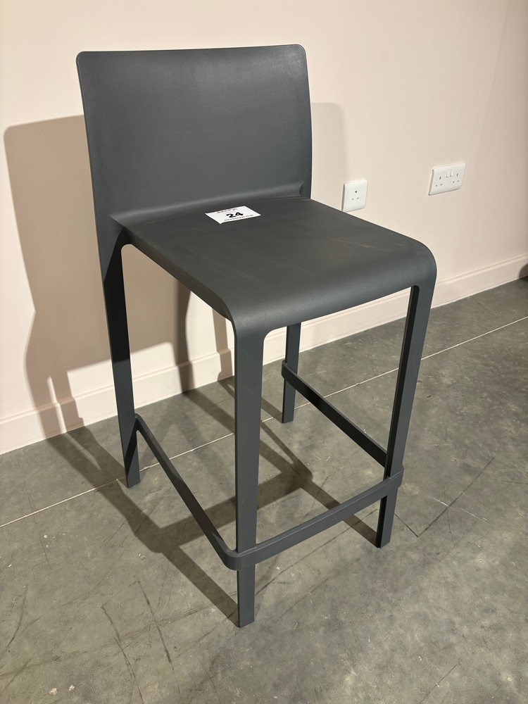Lot 24  
            Offsite, Nottingham - Collection Only 

                
Pedrali Volt 678 Bar Stool in Anthracite