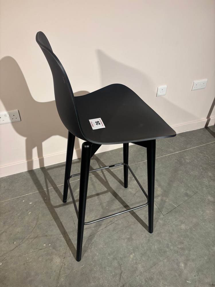 Lot 26  
            Offsite, Nottingham - Collection Only 

                
NORR 11 Langue Black Bar Stool, Seat Height 75cm